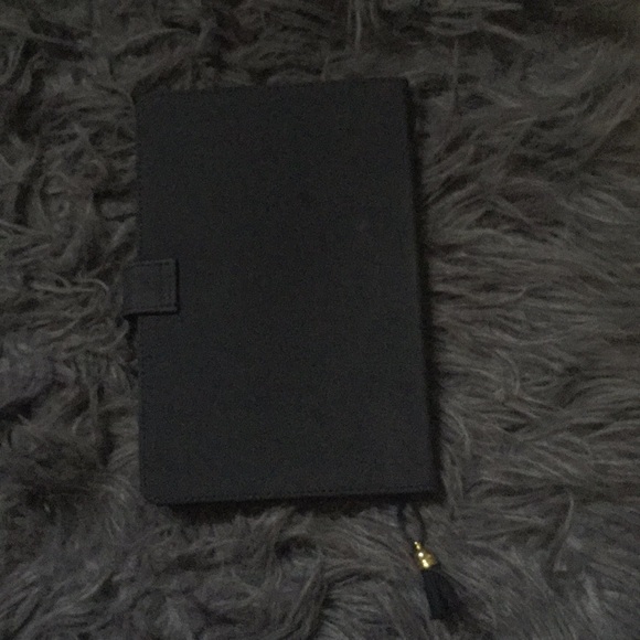 Premium Undated Planner - Picture 3 of 5